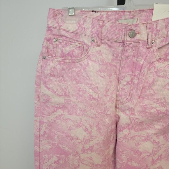 Urban Outfitters BDG High-Waist Cowboy Jeans Pink Size 26 NWT Denim - Picture 3 of 8